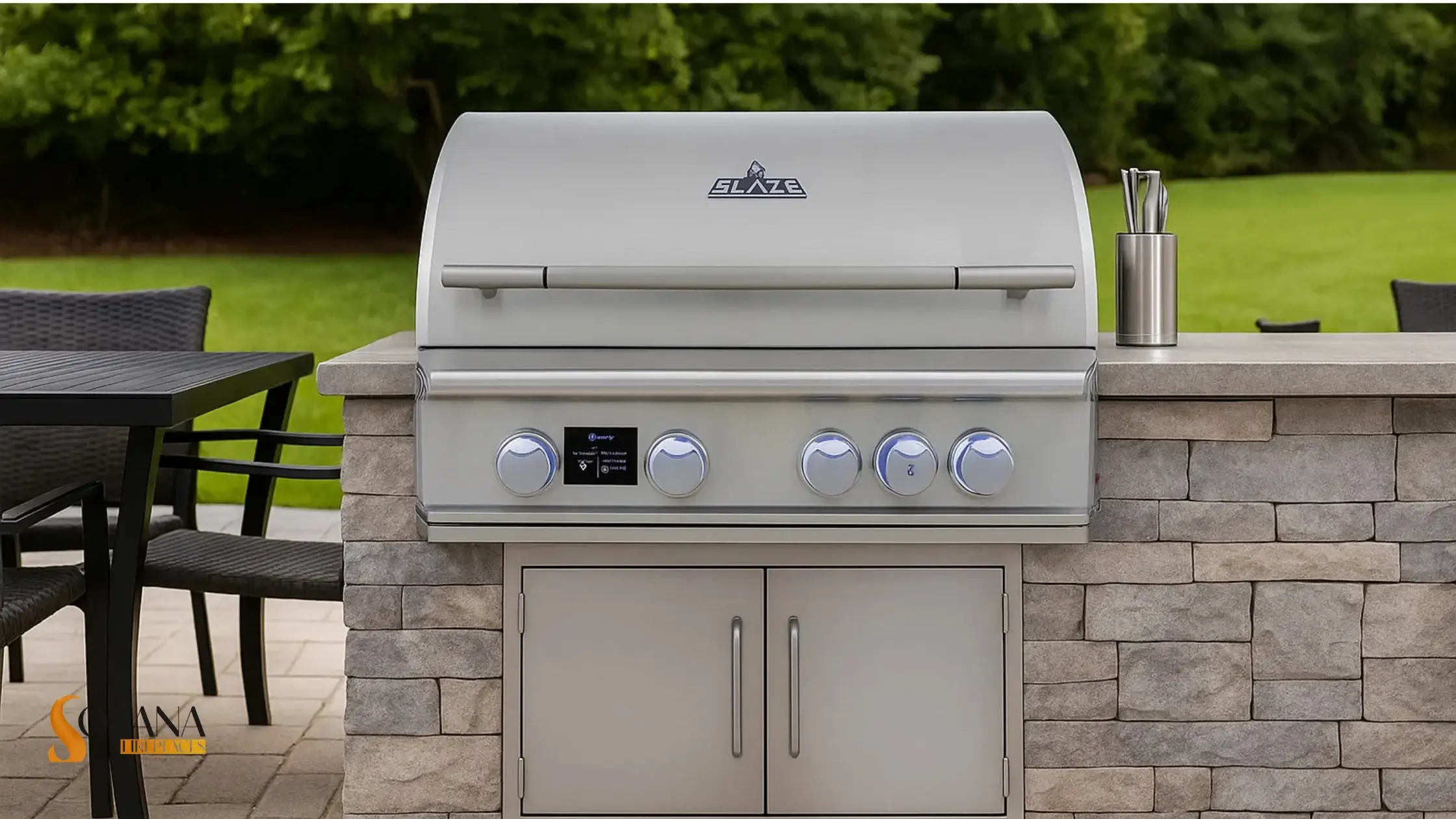 Built-In Models: Perfect Integration for Outdoor Kitchens